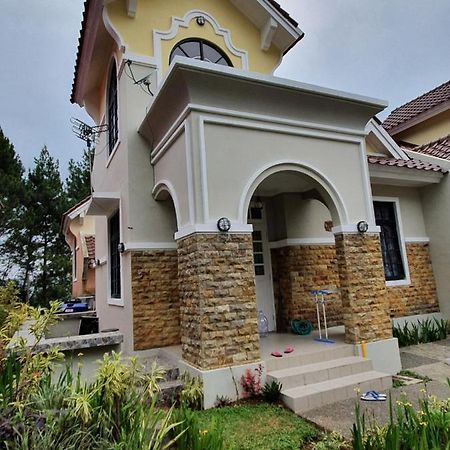 Villa Panda H Kota Bunga Puncak Cinengangirang Exterior photo